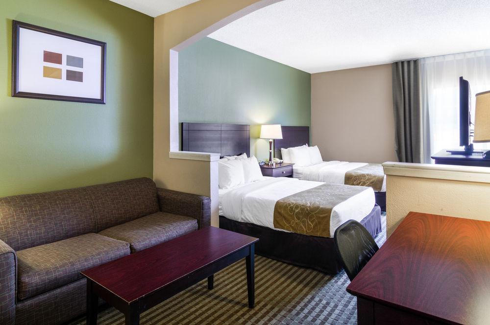 Quality Suites Irving-Las Colinas Exterior foto